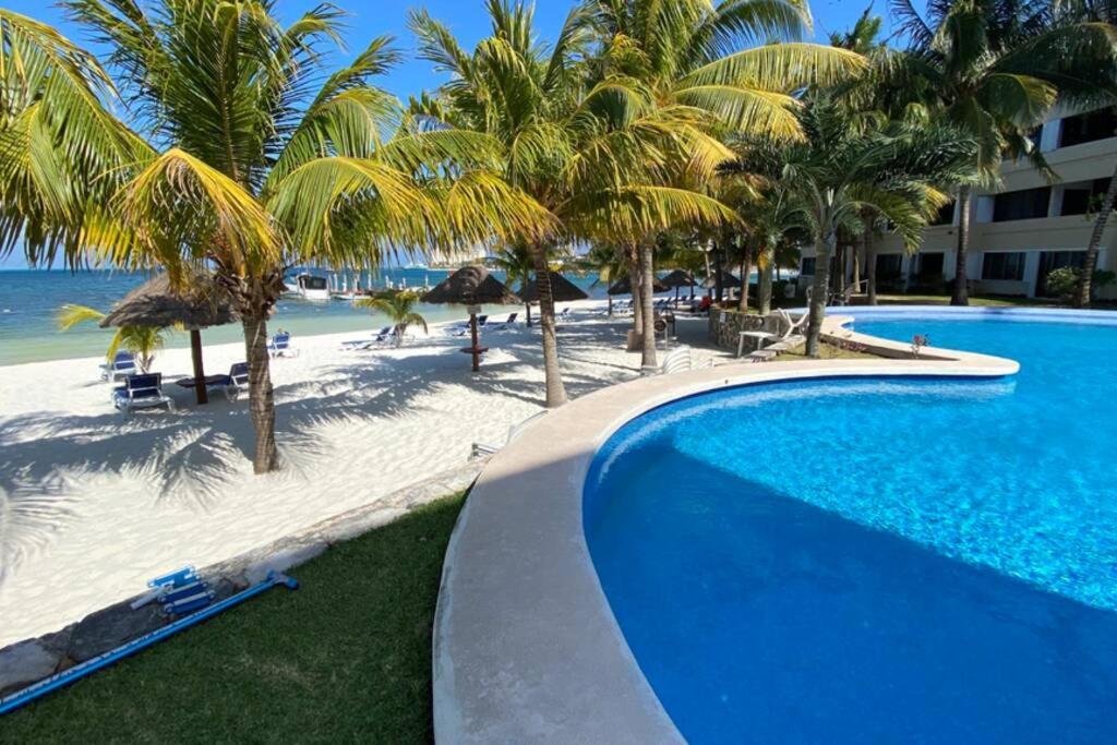 Oceanfront Condo Bm By Andiani Cancun Bagian luar foto