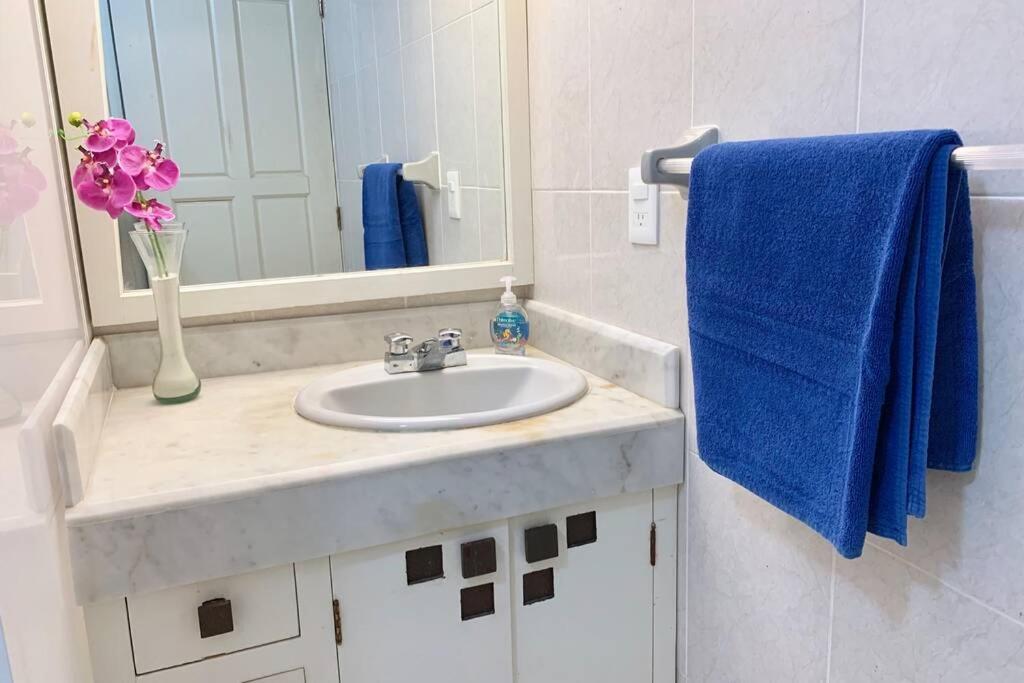 Oceanfront Condo Bm By Andiani Cancun Bagian luar foto