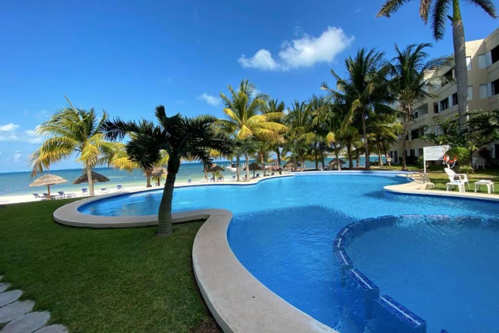 Oceanfront Condo Bm By Andiani Cancun Bagian luar foto