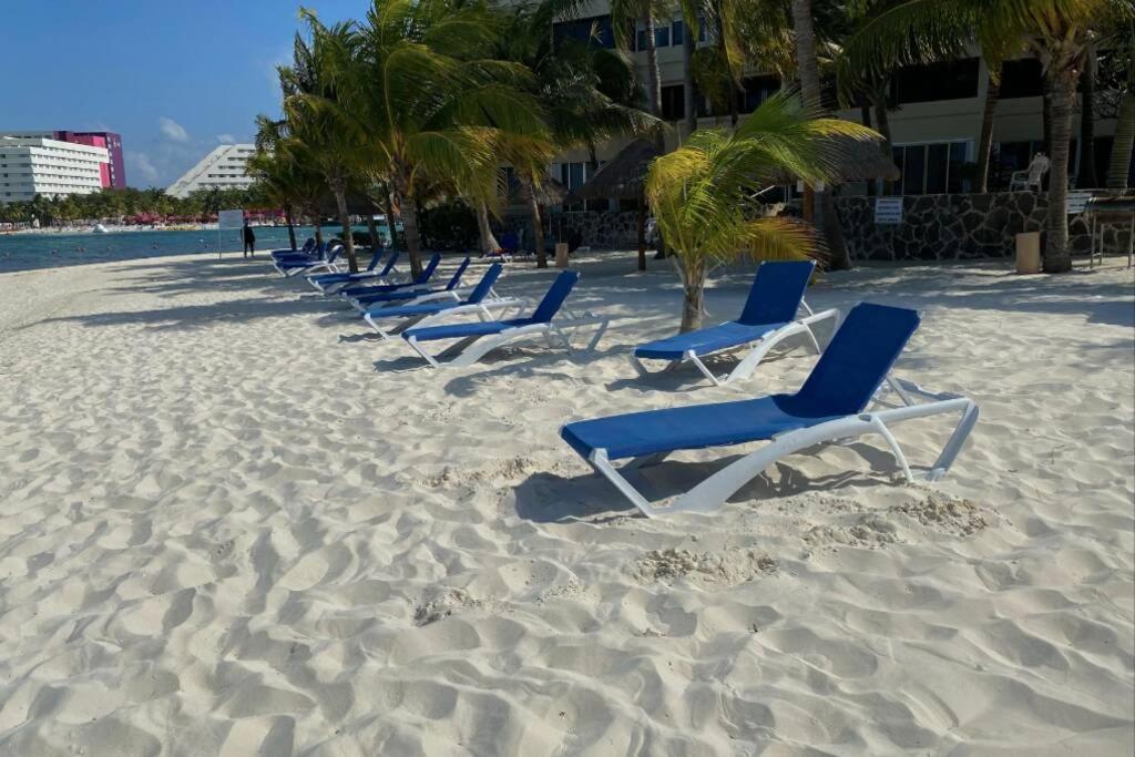 Oceanfront Condo Bm By Andiani Cancun Bagian luar foto