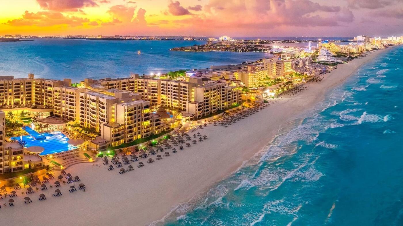Oceanfront Condo Bm By Andiani Cancun Bagian luar foto